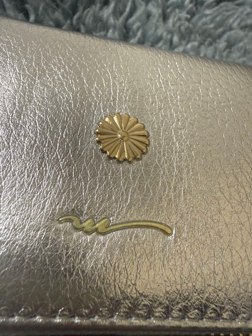【新品未使用】菊の御紋入り　財布　牛皮使用　金　銀　カードケース小銭入れ