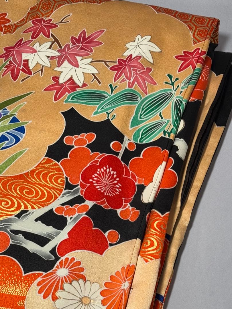 [美品] 高身長　振袖　黒　古典柄　松竹梅　駒刺繍　成人式　卒業式　礼装　結婚式