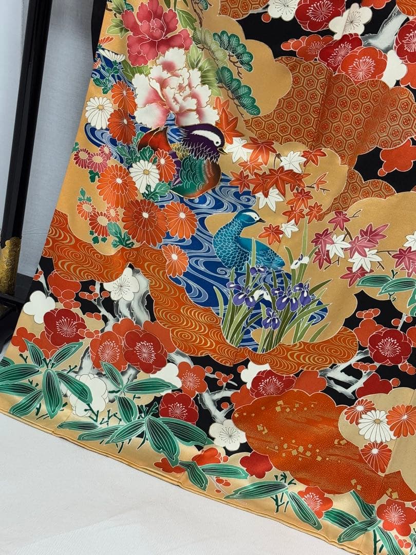 [美品] 高身長　振袖　黒　古典柄　松竹梅　駒刺繍　成人式　卒業式　礼装　結婚式