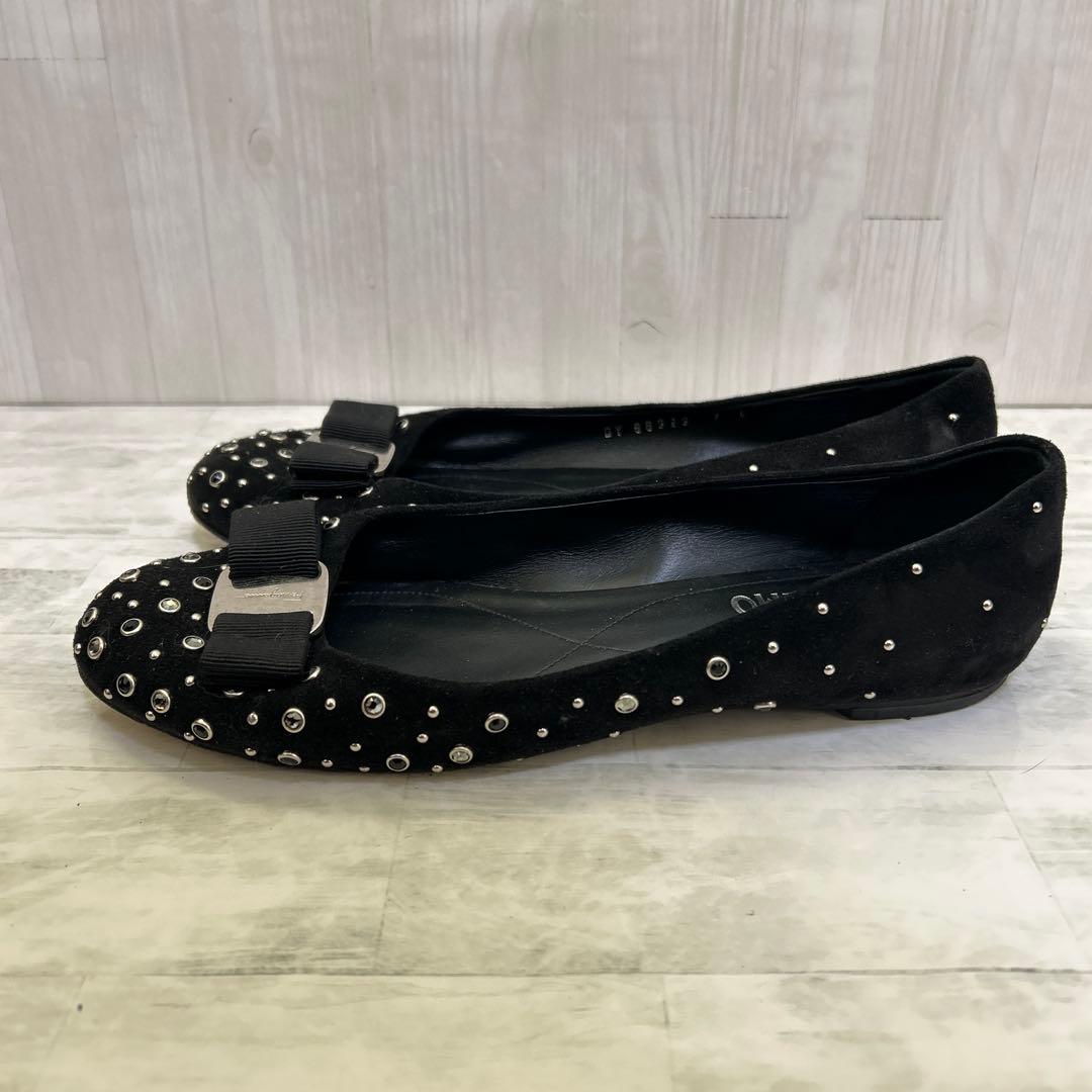 （外観美品）Ferragamo ブラック スタッズ バレエシューズ　24cm