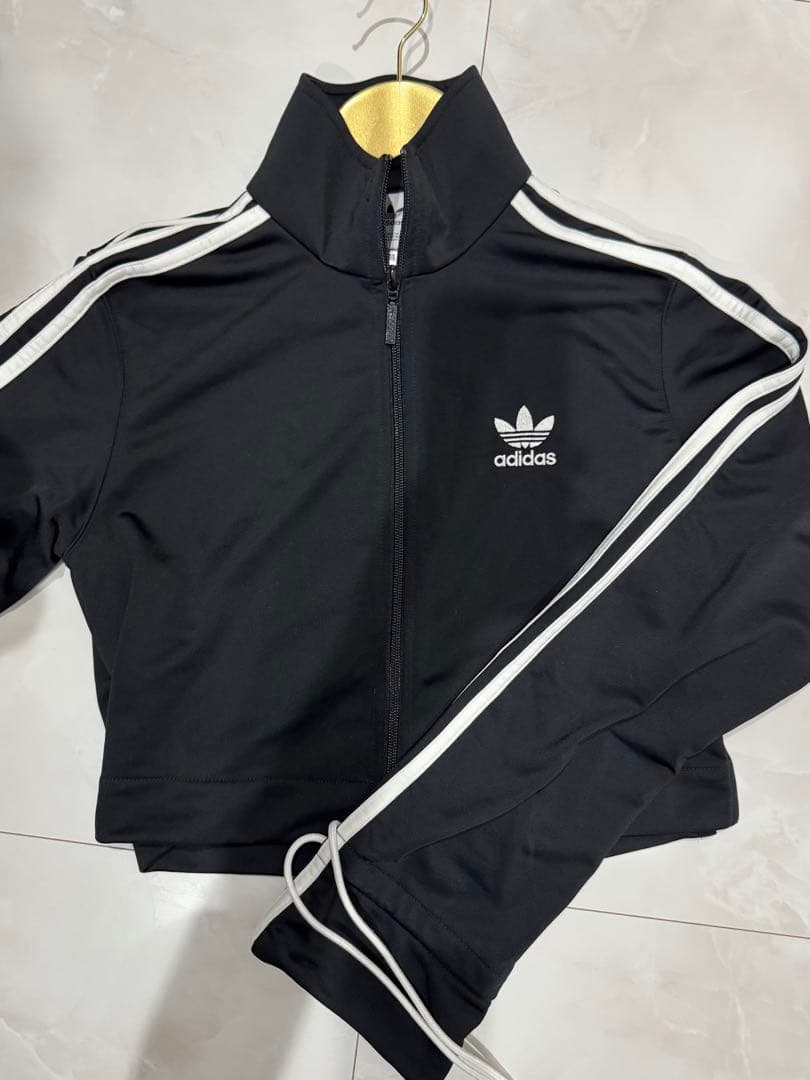 【超希少】adidas originals ショート丈 トラックトップ