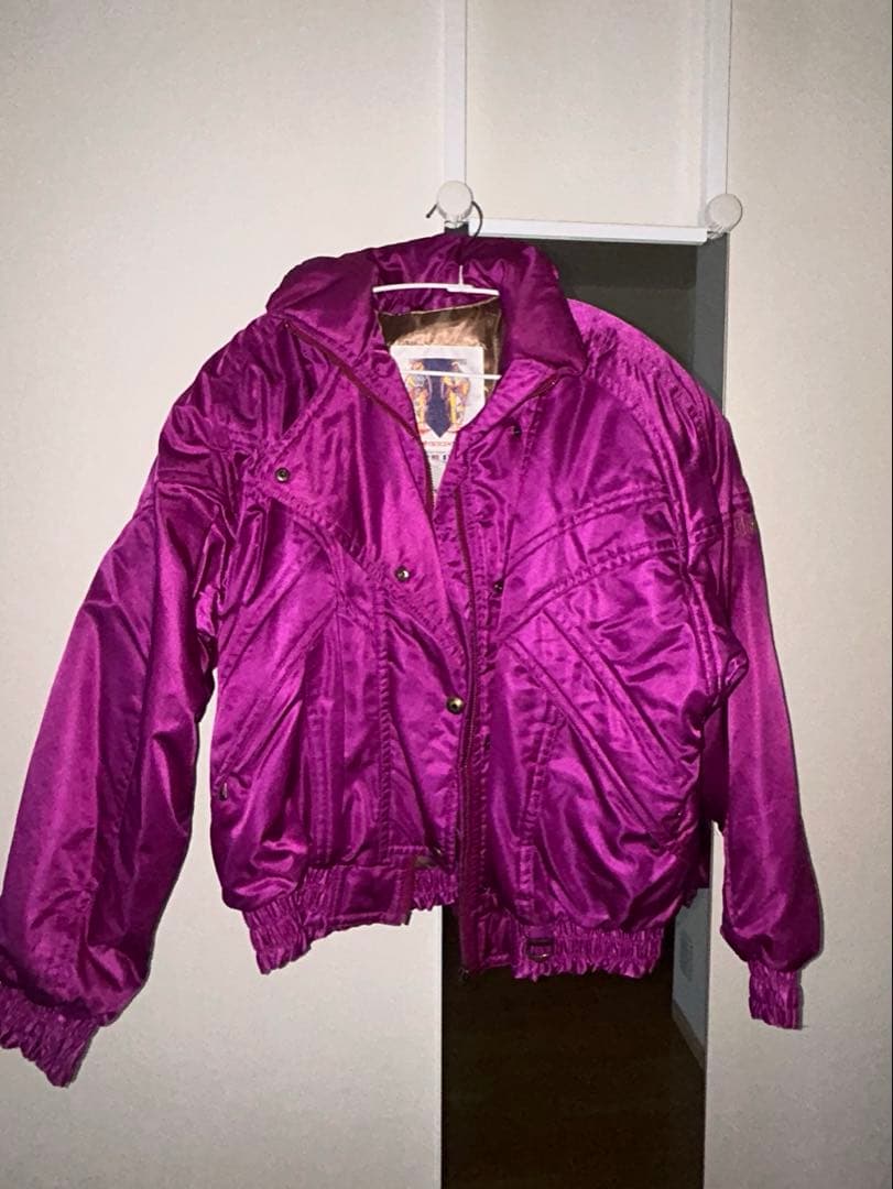 DESCENTE アウター　スキーウェア　スノボーウェア