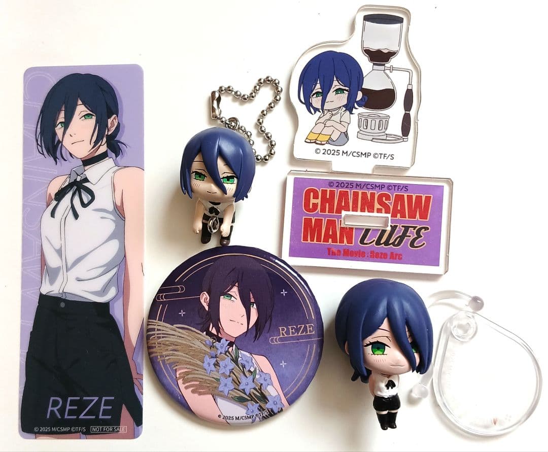 レゼ　グッズセット キーホルダー 缶バッジ