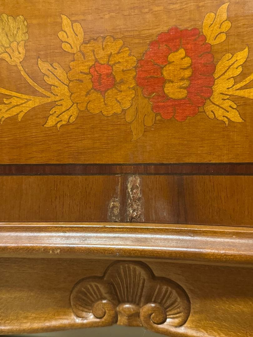 イタリア製3段チェスト 象嵌 猫脚 アンティーク