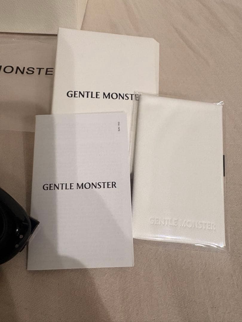 ジェントルモンスター　BLANC