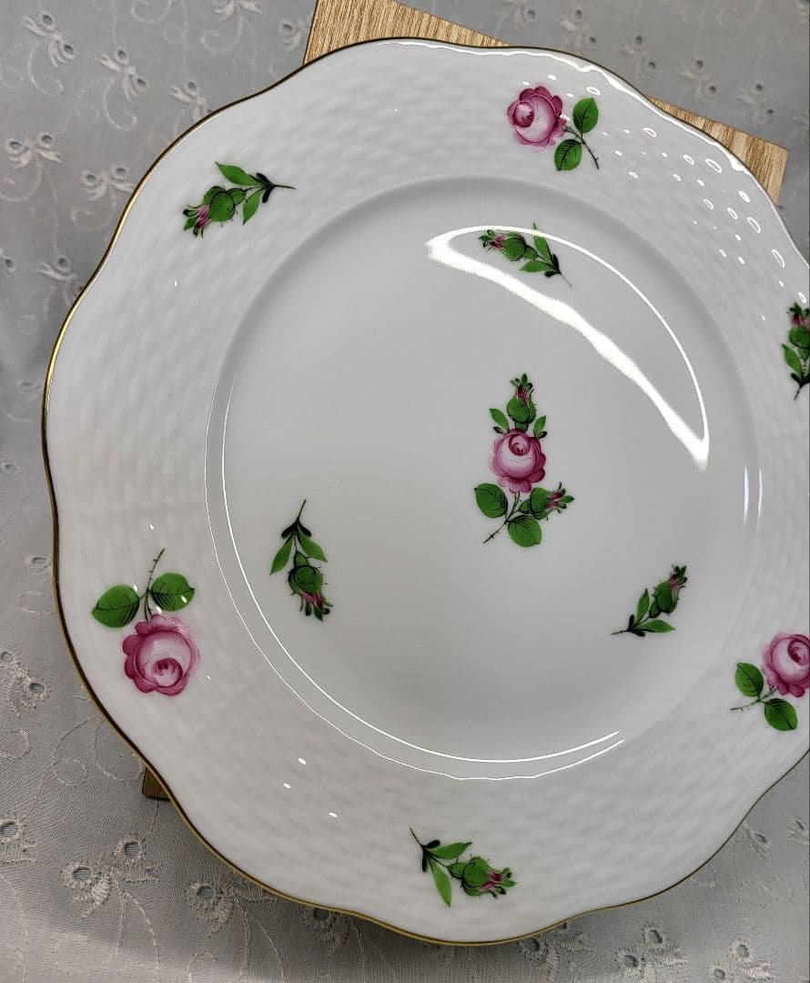 可愛い✴️ヘレンド プティットローズ プレート 19cm 皿 ピンク 薔薇 バラ