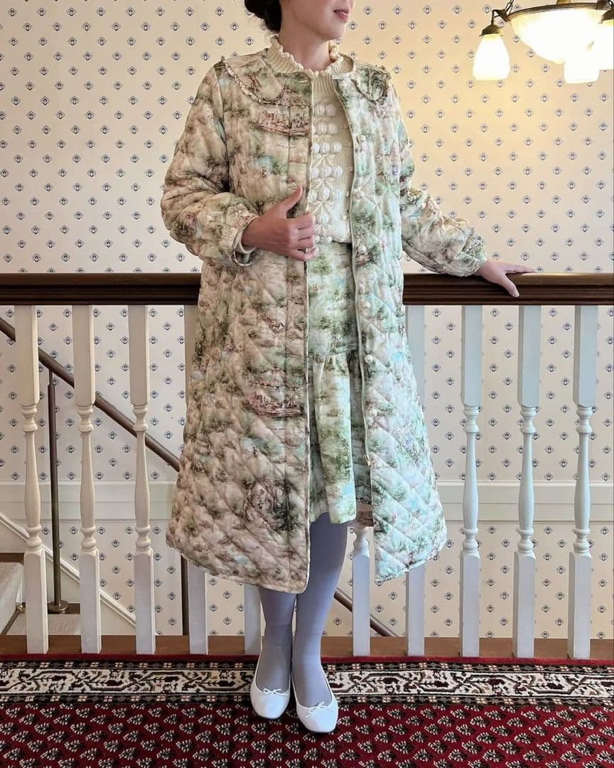 yukiemon フランシュリッペ パールボタン カルーセルキルトコート