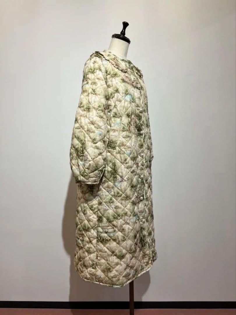 yukiemon フランシュリッペ パールボタン カルーセルキルトコート