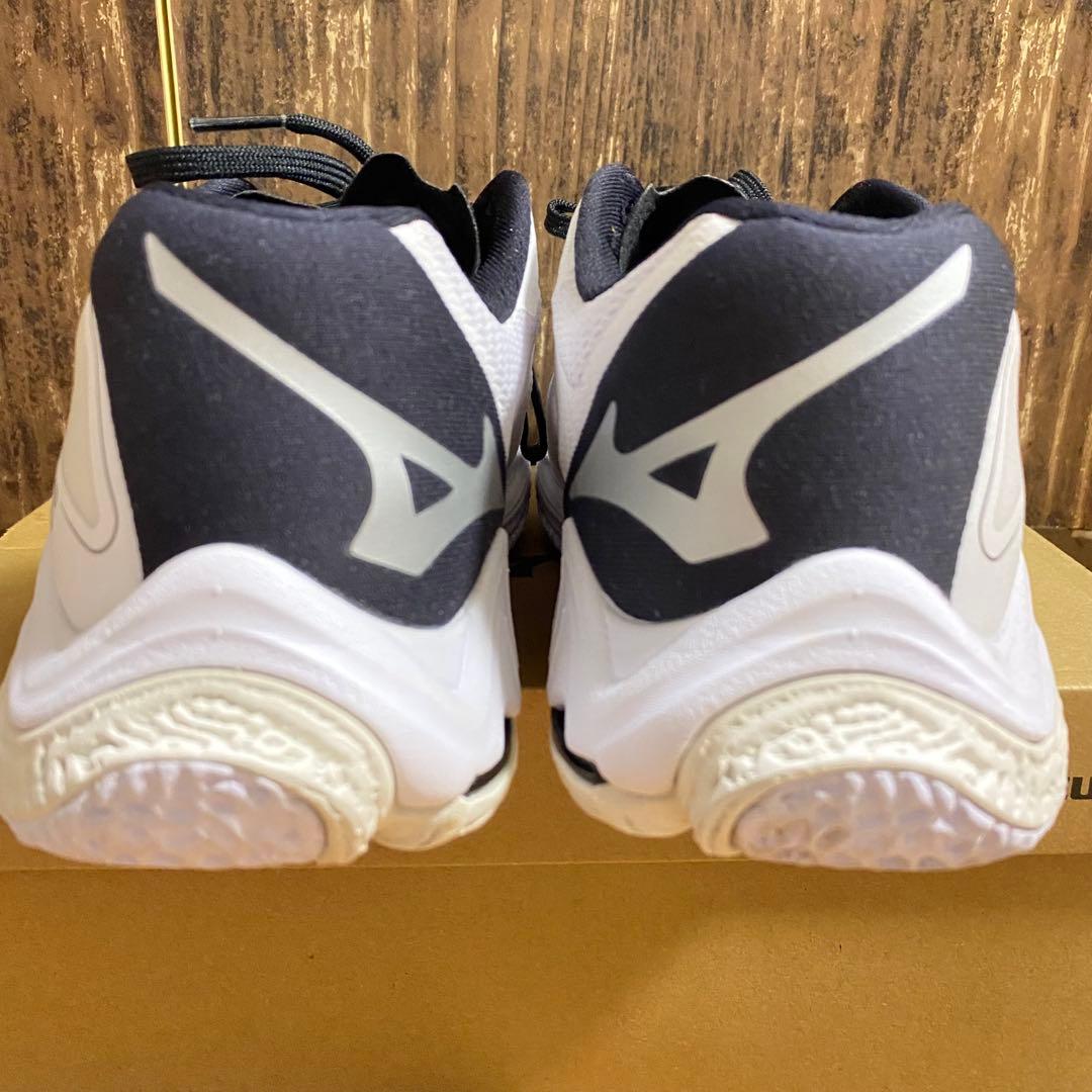 MIZUNO バレーボール　シューズ　23.5