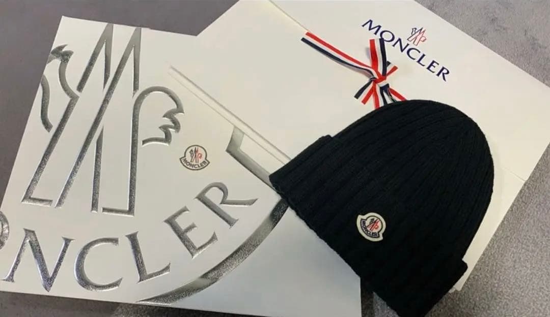 ね*こ様 Moncler 黒 ニット帽