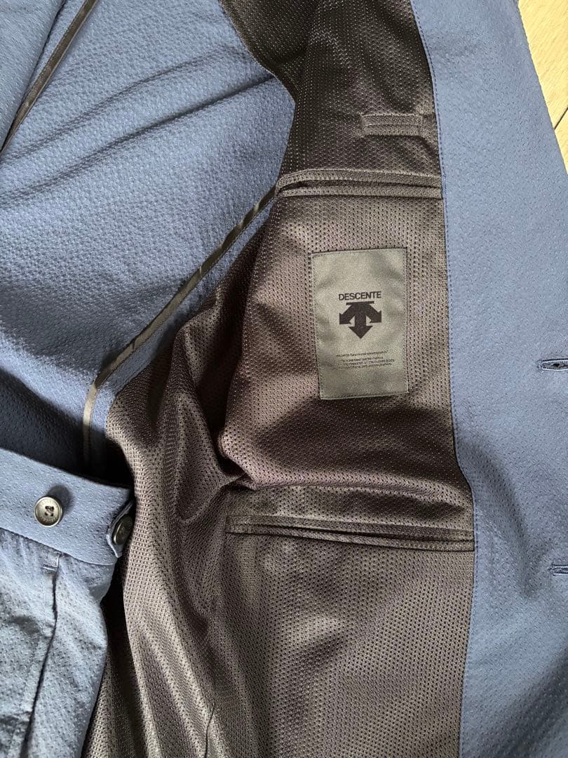 【美品】DESCENTE セットアップ スーツ ネイビーブルー YA4