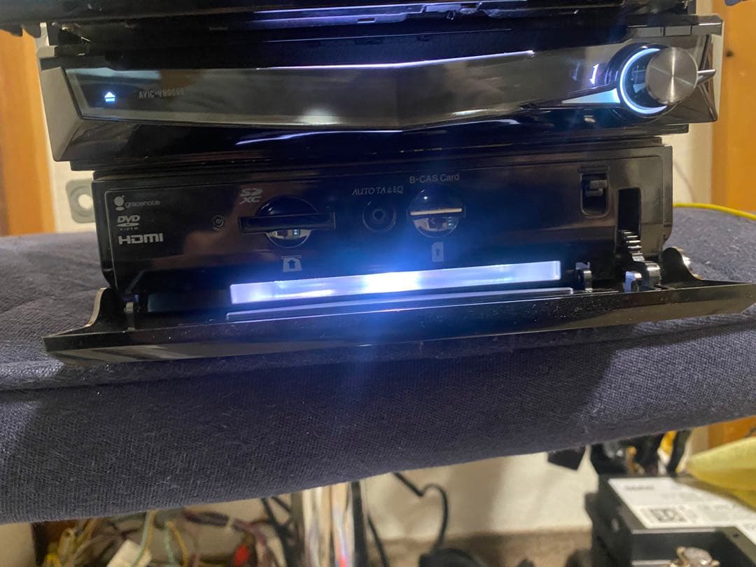 カーナビ carrozzeria AVIC-VH0099