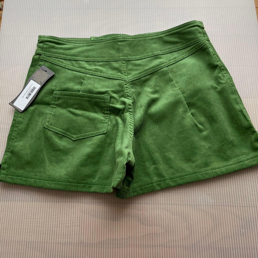 【一点物】　seea 緑色ショートパンツ ウエスト紐付き　M 新品未使用　値下中