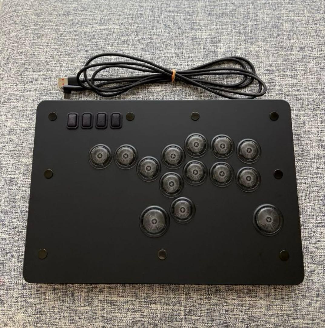 PUNK WORKSHOP MINI HITBOXレバーレスコントローラー