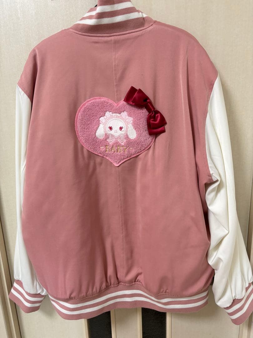 うさくみゃちゃんのSweet♡Loveスタジアムジャンパー