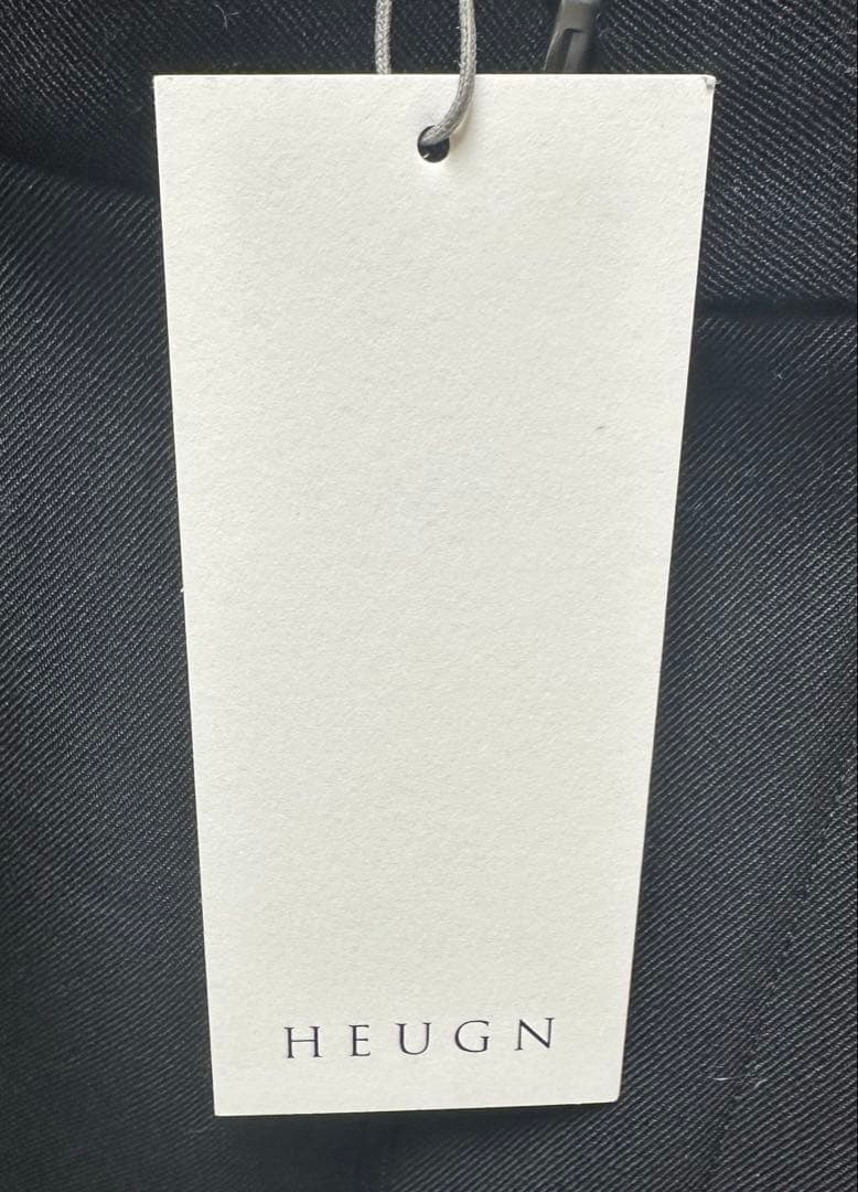 週末限定　HEUGN \"e\" 2 PLEATED TROUSERS