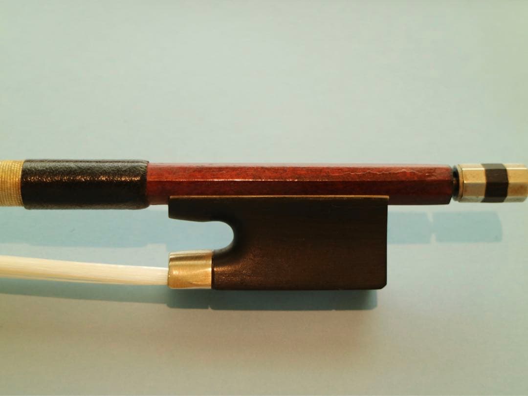 T SUGITO バイオリン弓 4/4