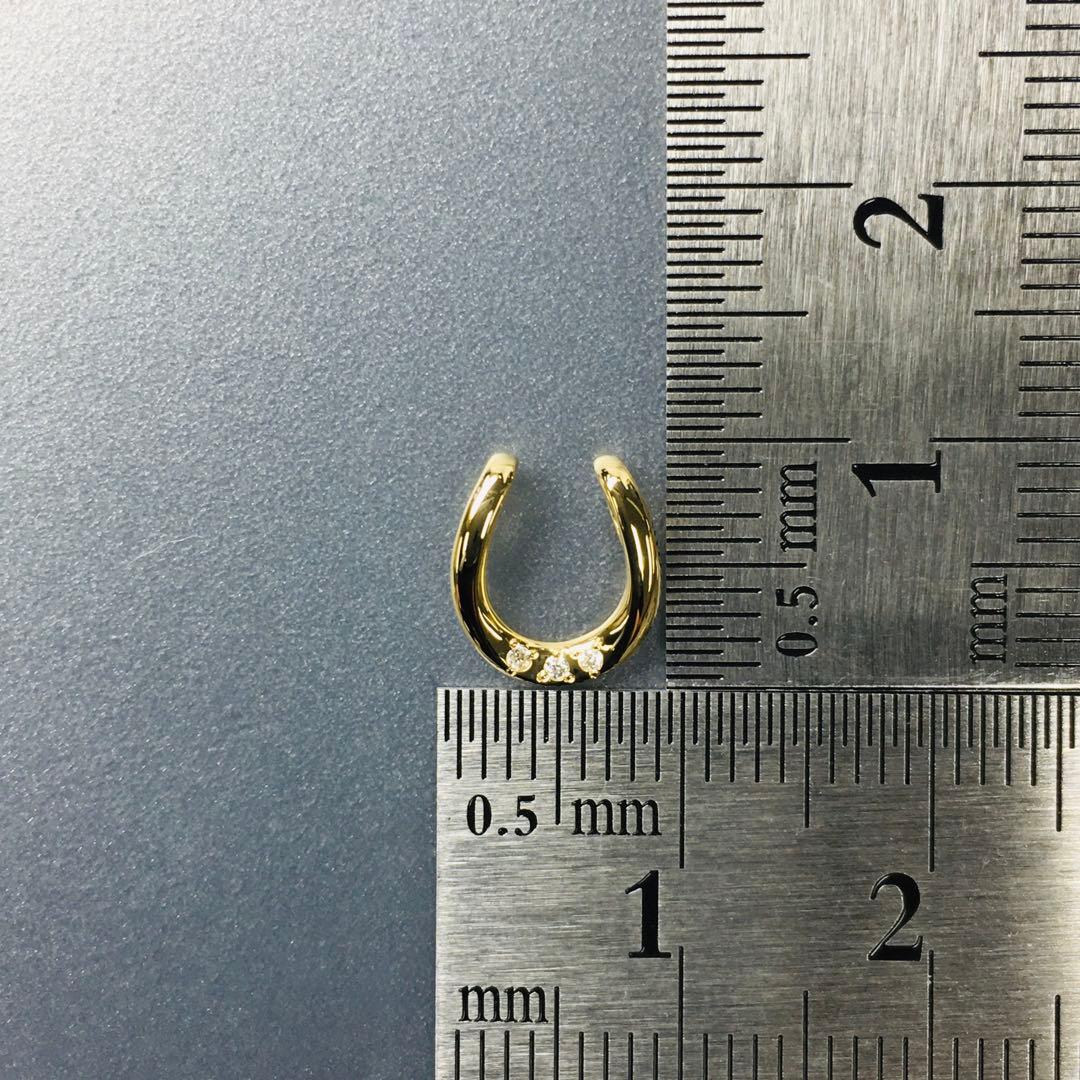 K18 3石ダイヤ 馬蹄ぺンダントトップ 18金