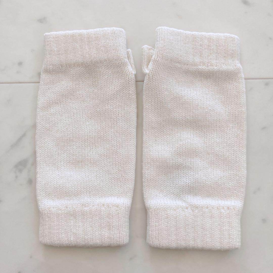 極美品　Johnstons of Elgin カシミヤフィンガーレスグローブ　白