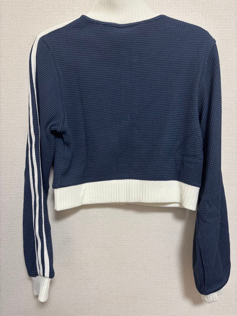 adidas クロップ トラックトップジャージ