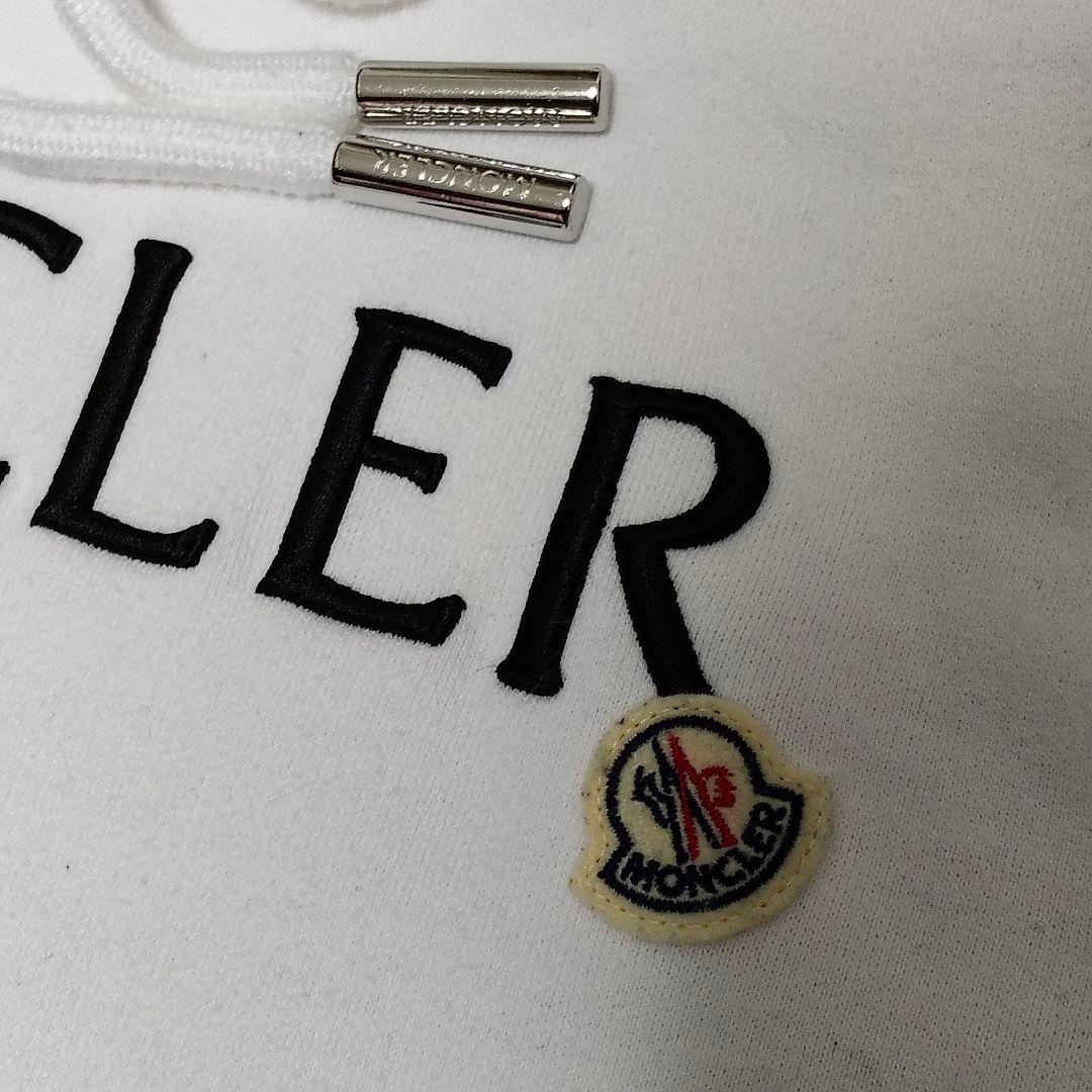 MONCLER　23aw　パーカー　ホワイト　Ｓ