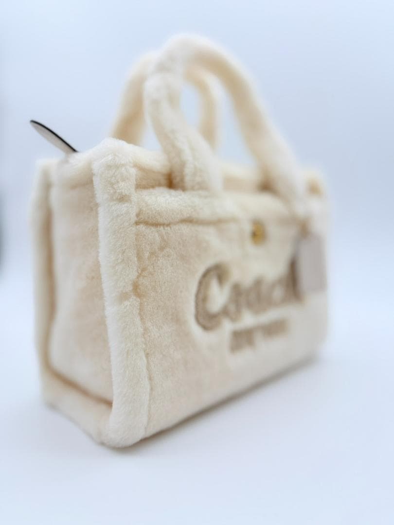 未使用✨箱付 COACH カーゴ 26 トートバッグ ファー ホワイト 2WAY