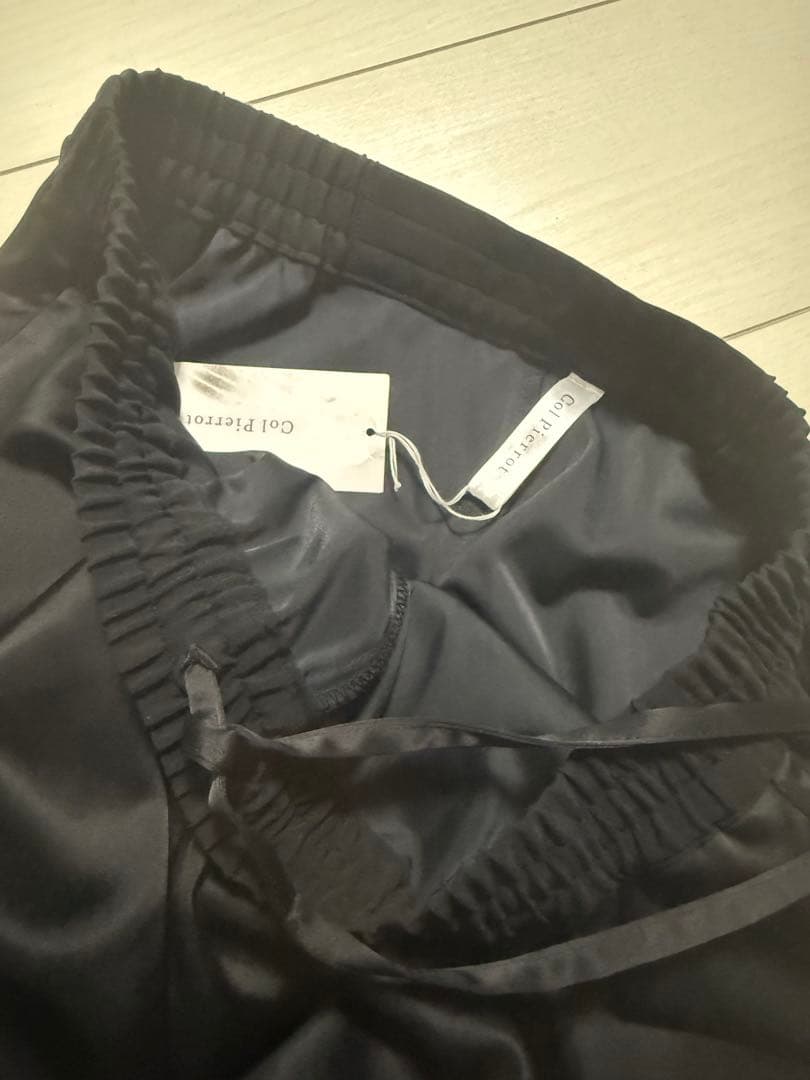 値下げ！新品未使用！コルピエロ　パンツ　36ブラック　日本製