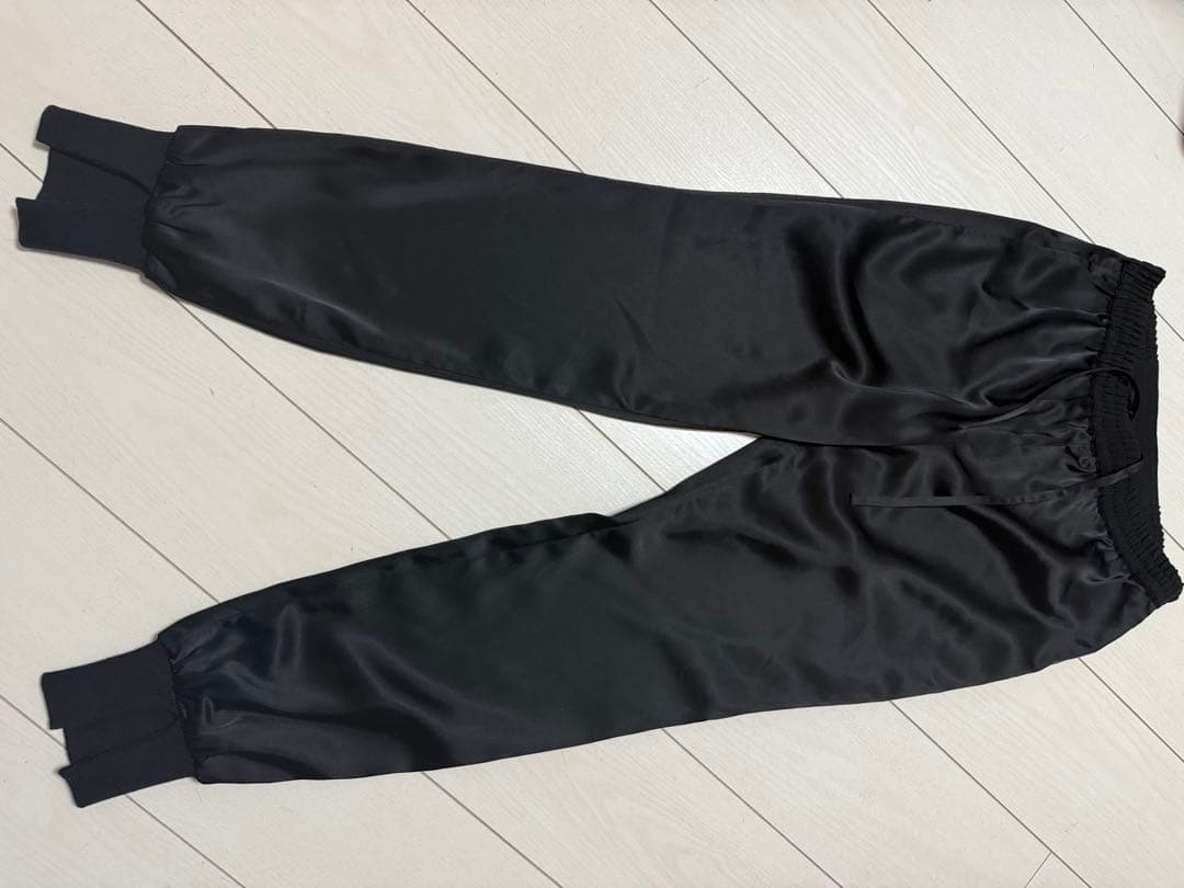 値下げ！新品未使用！コルピエロ　パンツ　36ブラック　日本製