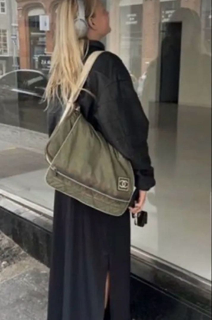 激レア 正規品 CHANEL 着画あり スポーツライン　メッセンジャーバッグ