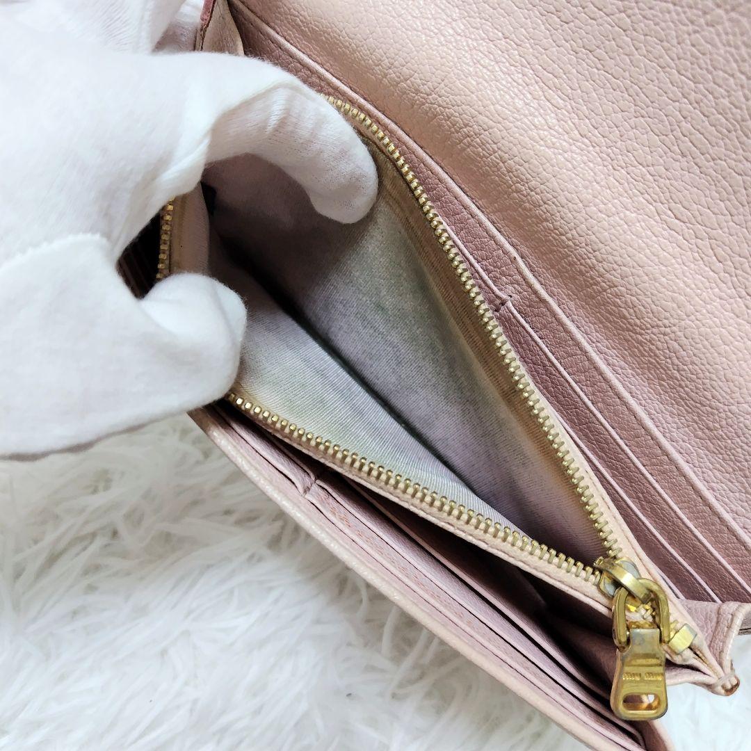 美品✨ミュウミュウ◇バイカラーフラップ長財布　りぼんマドラスレザーピンクベージュ