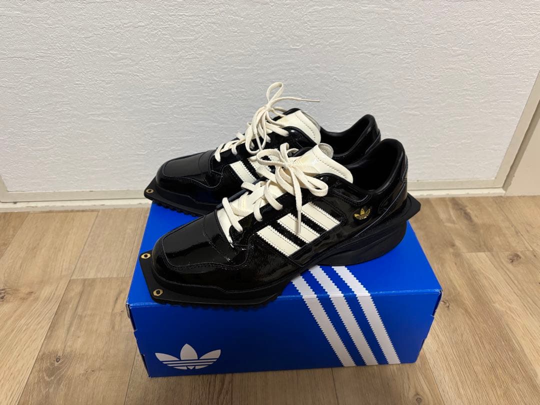 【新品未使用】adidas FORUM SQ W