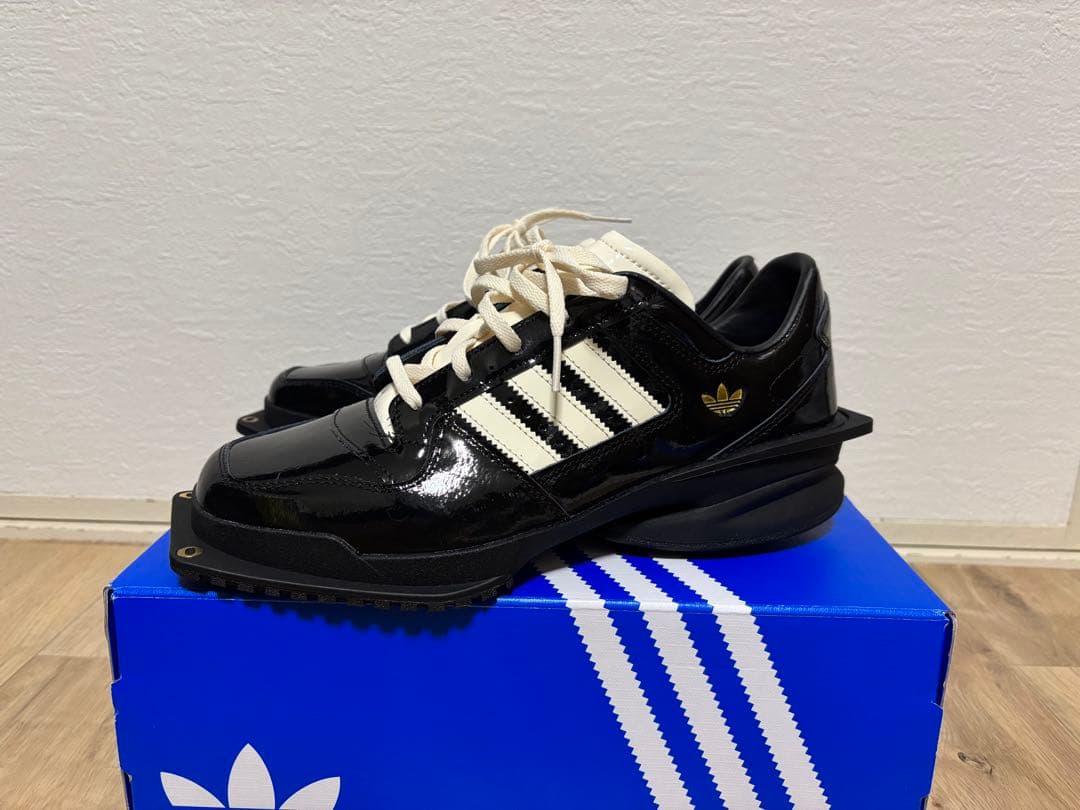 【新品未使用】adidas FORUM SQ W