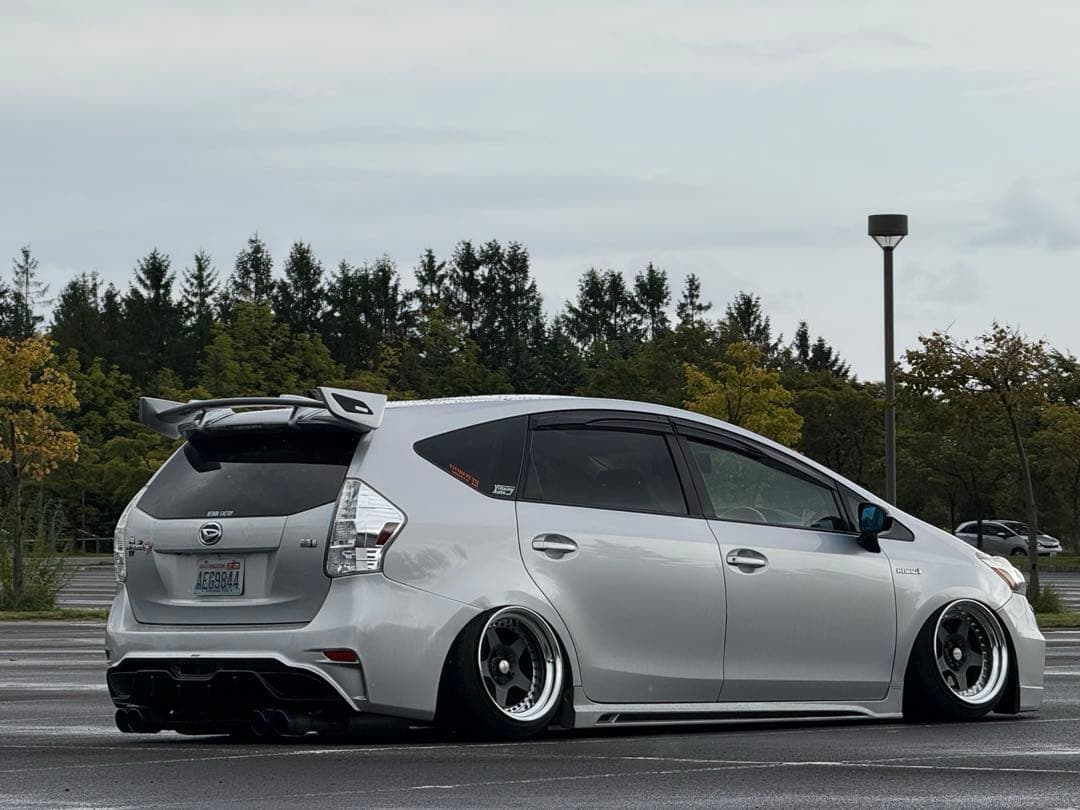 シルクブレイズ バンパー プリウスα ジャンク