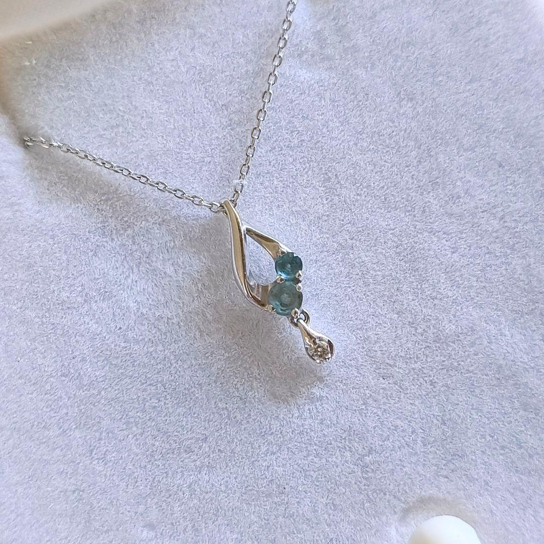 スタージュエリー　K10 WG　ブルートパーズ　ダイヤモンド　しずく　ネックレス