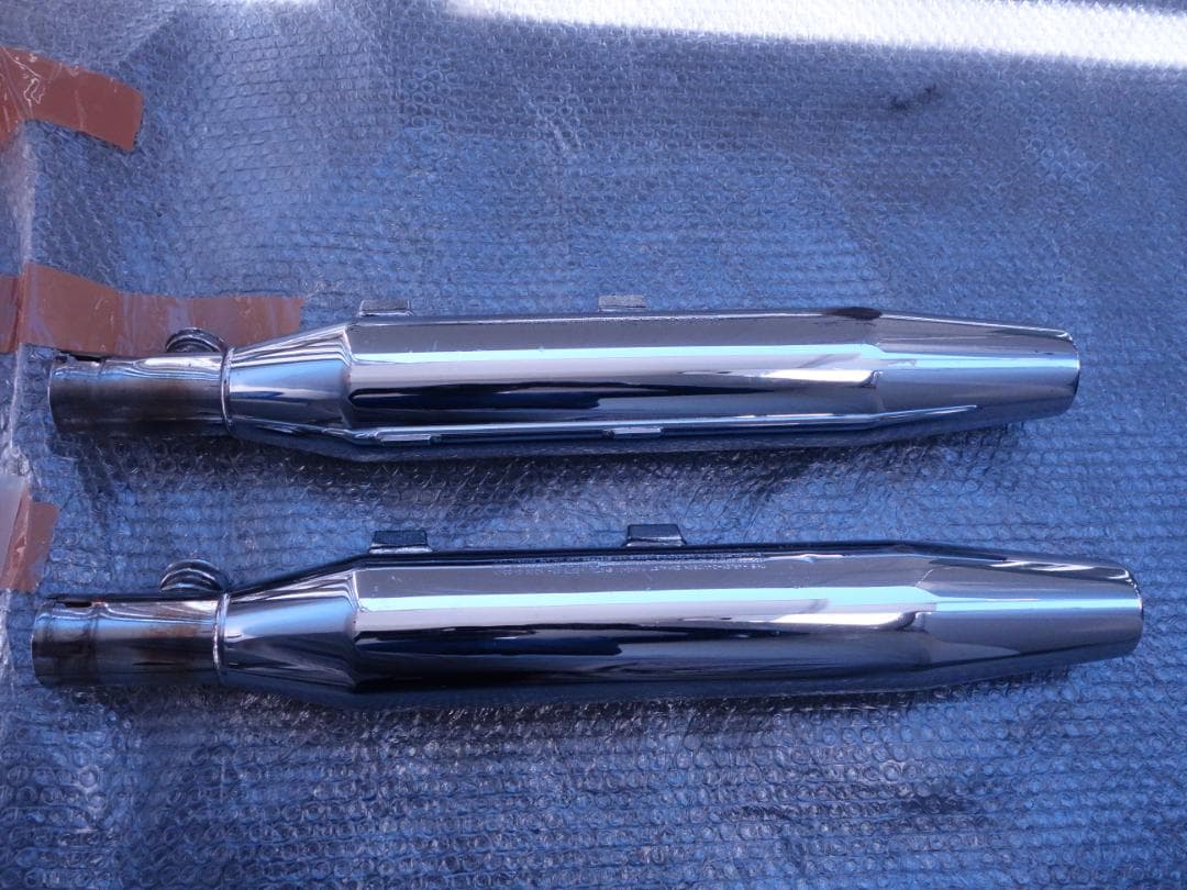 ハーレー　スポーツスター　北米純正マフラー　12mmパンチアウト　スリップオン