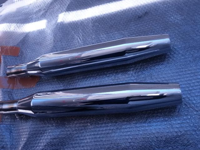 ハーレー　スポーツスター　北米純正マフラー　12mmパンチアウト　スリップオン