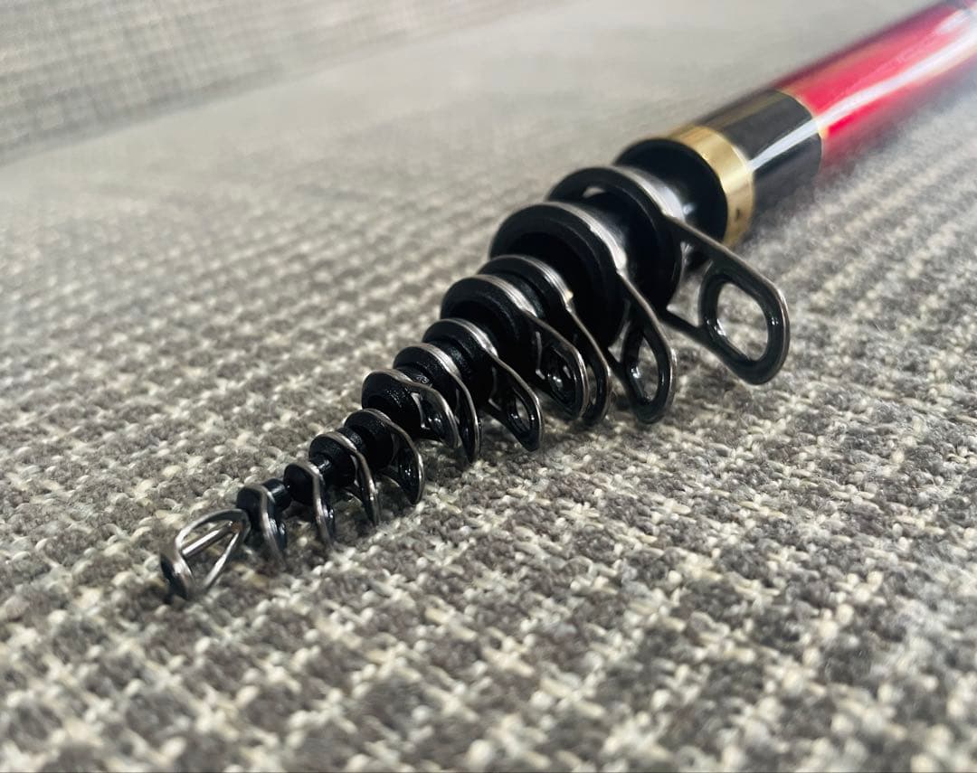 【美品】がまかつ がま磯 マスターモデル2 尾長 MH-50 バランサー付