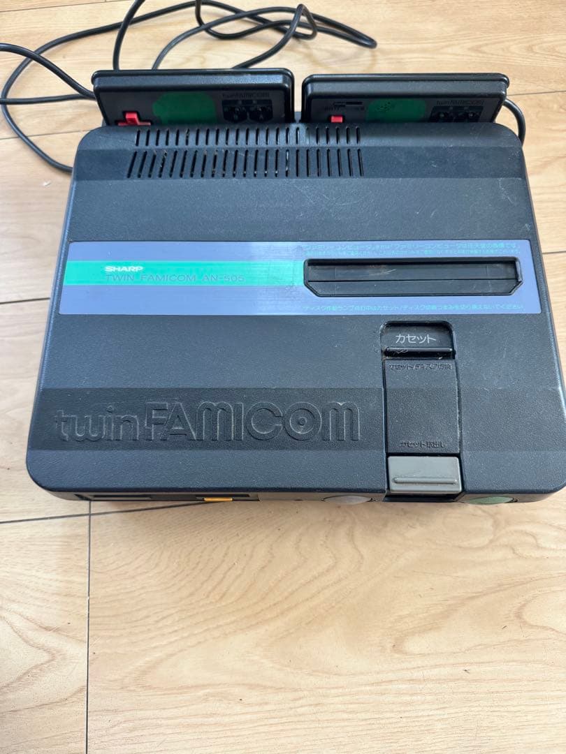 ジャンク品　ツインファミコン後期型　本体のみ