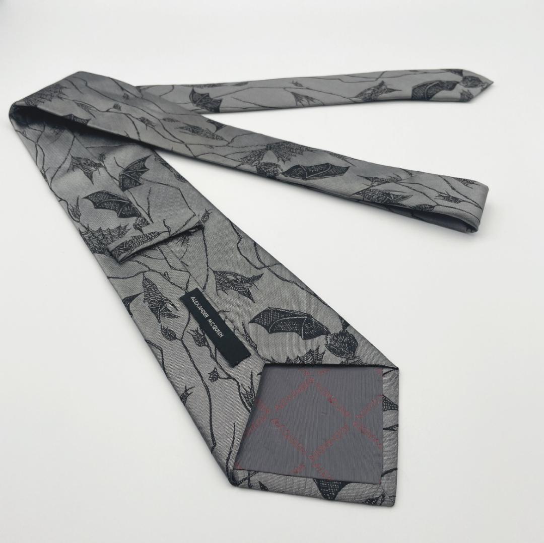 【AlexanderMcQueen（アレキサンダーマックイーン）】シルクネクタイ