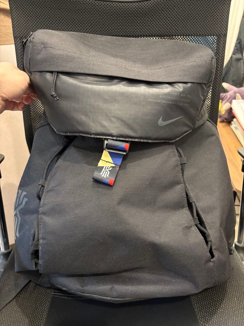 ナイキ　リュック　カイリー