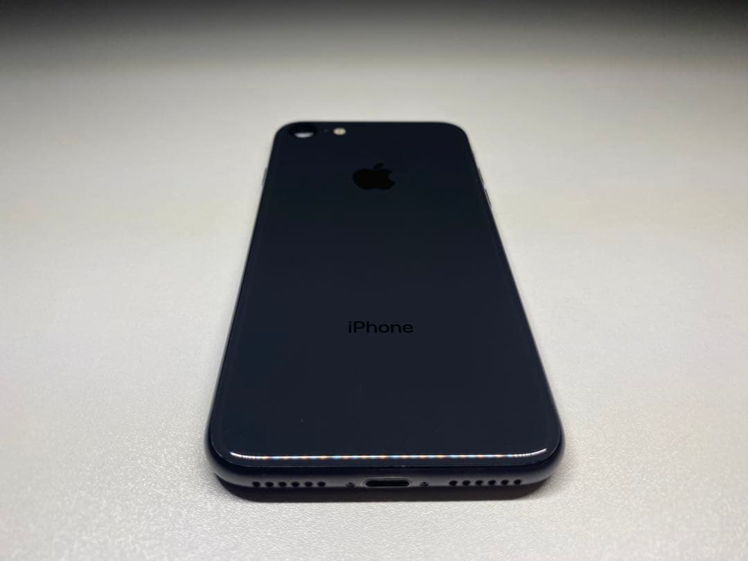 スマートフォン本体 iPhone 8 64GB