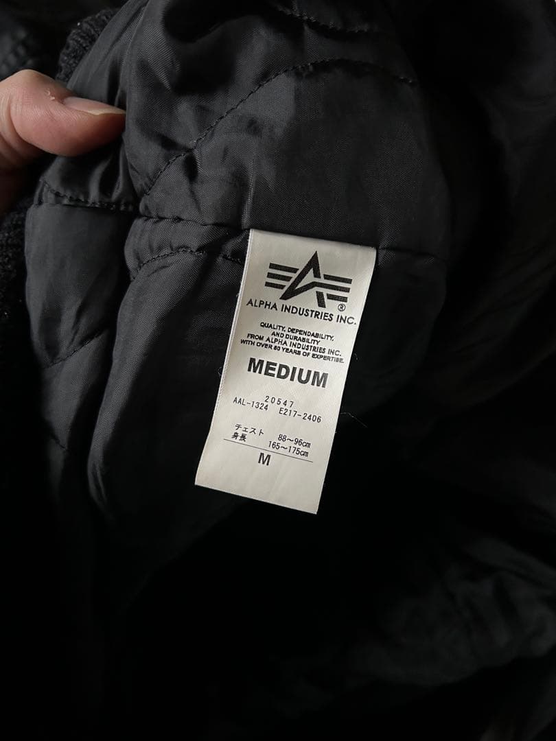 ALPHA INDUSTRIES　MA-1　フライトジャケット　黒　ハイネック