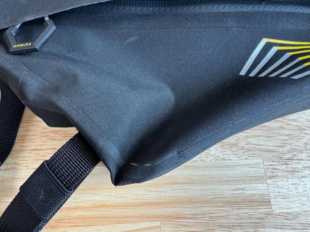 アクセサリー APIDURA FRAME PACK 2.4L