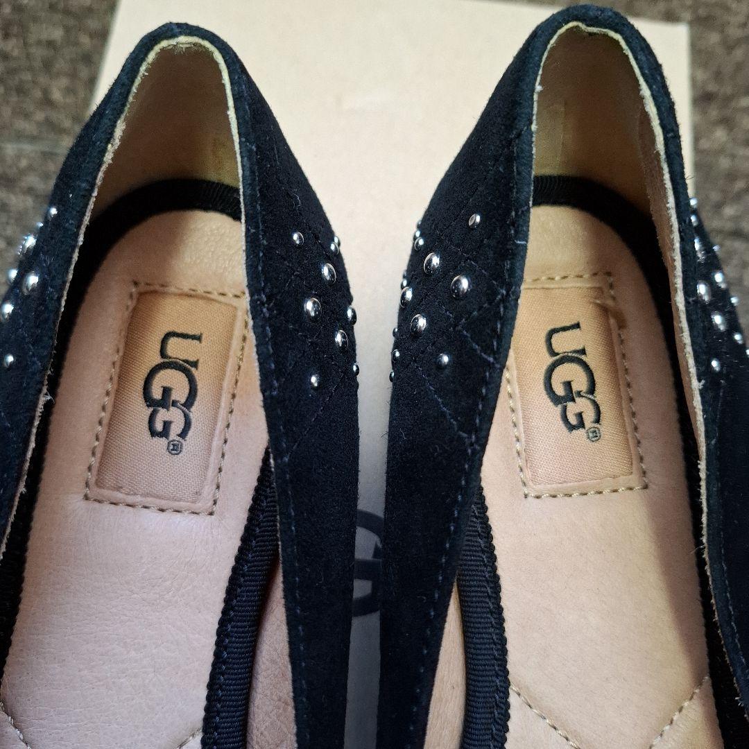 新品UGG スタッズ付き ブラックフラットシューズ