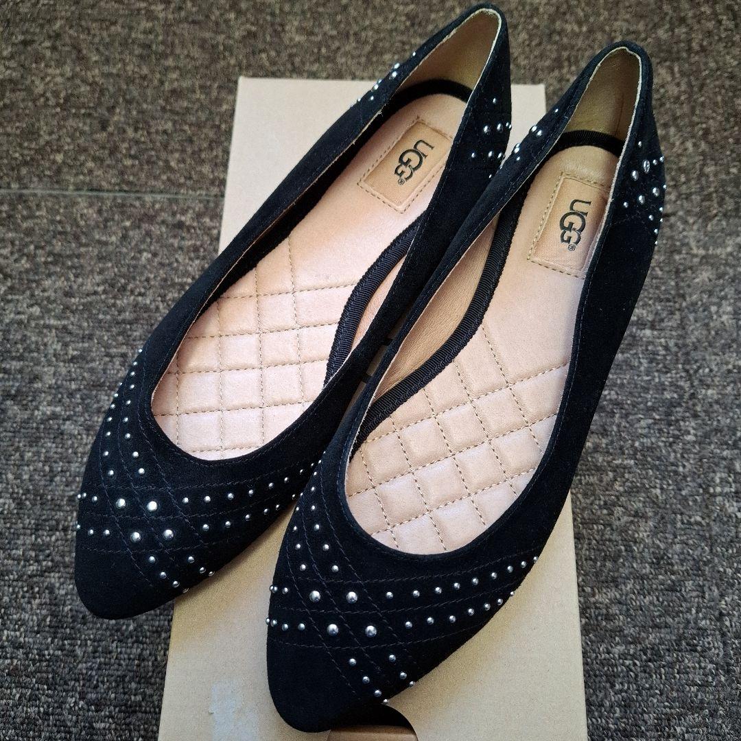 新品UGG スタッズ付き ブラックフラットシューズ