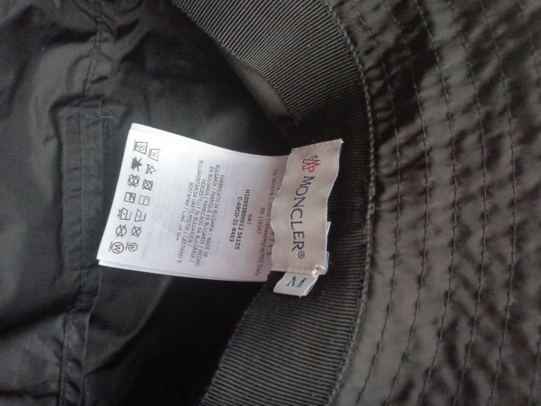 Moncler モンクレール　美品 ブラック バケット ハット