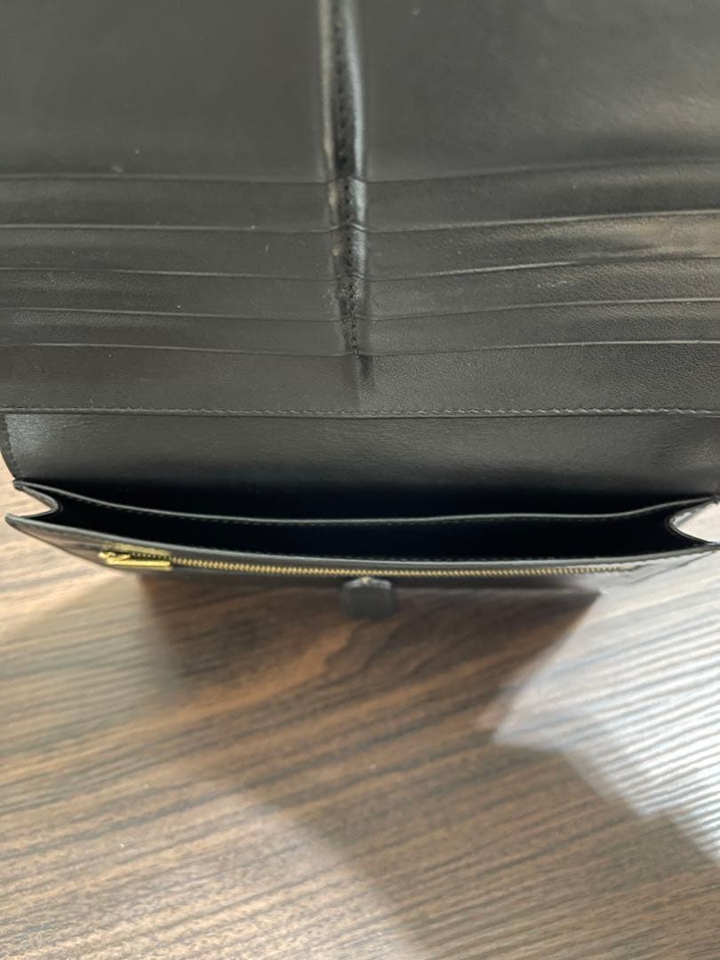 c*o様 【最終値下げ・格安】　ラージストラップ 二つ折り長財布 レザー