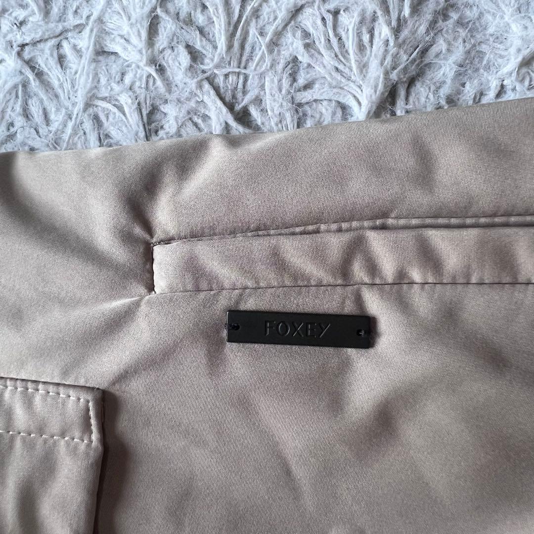 美品 フォクシー ラッフルシェイプ 中綿ロング ジレ コート 女優襟 40