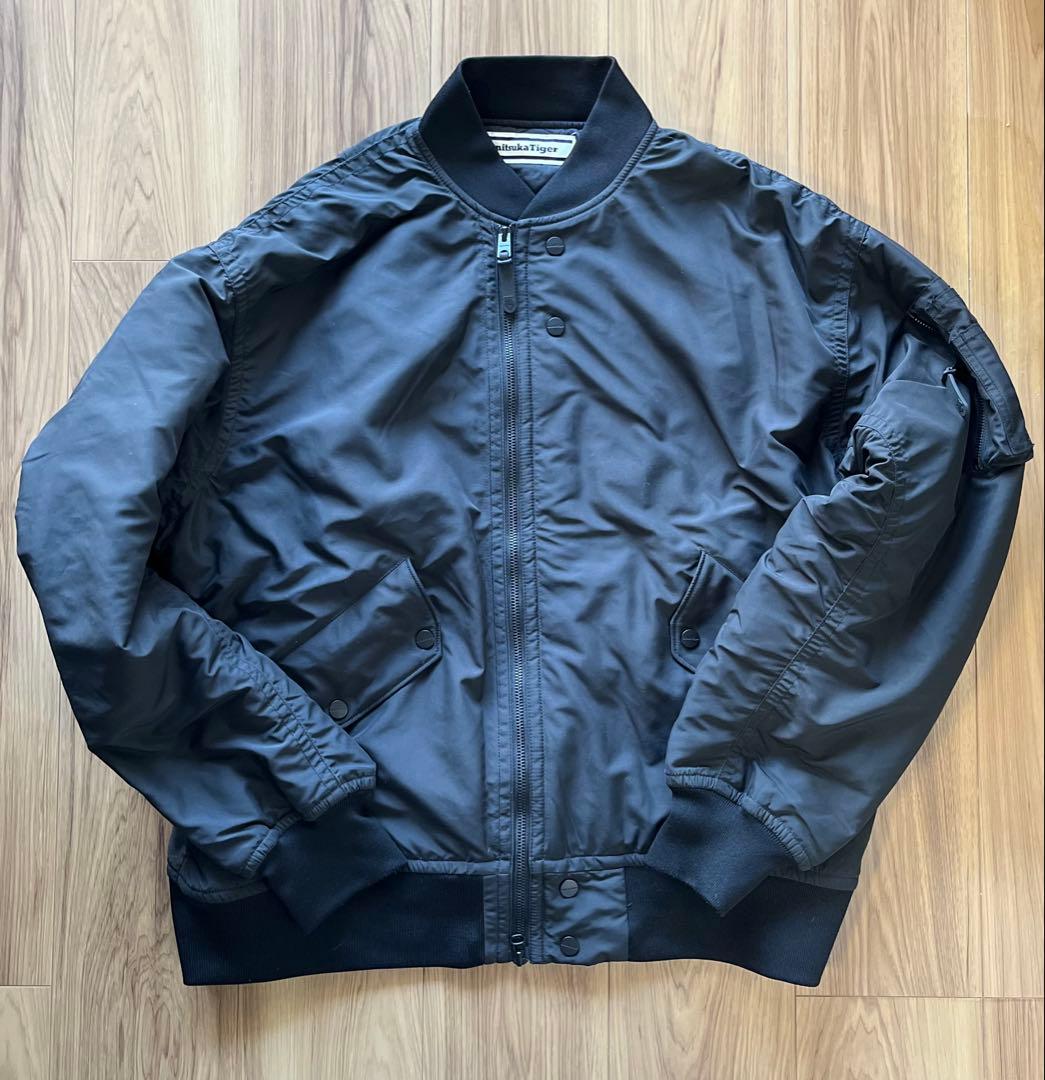 Onitsuka Tiger ブラック MA-1ジャケット