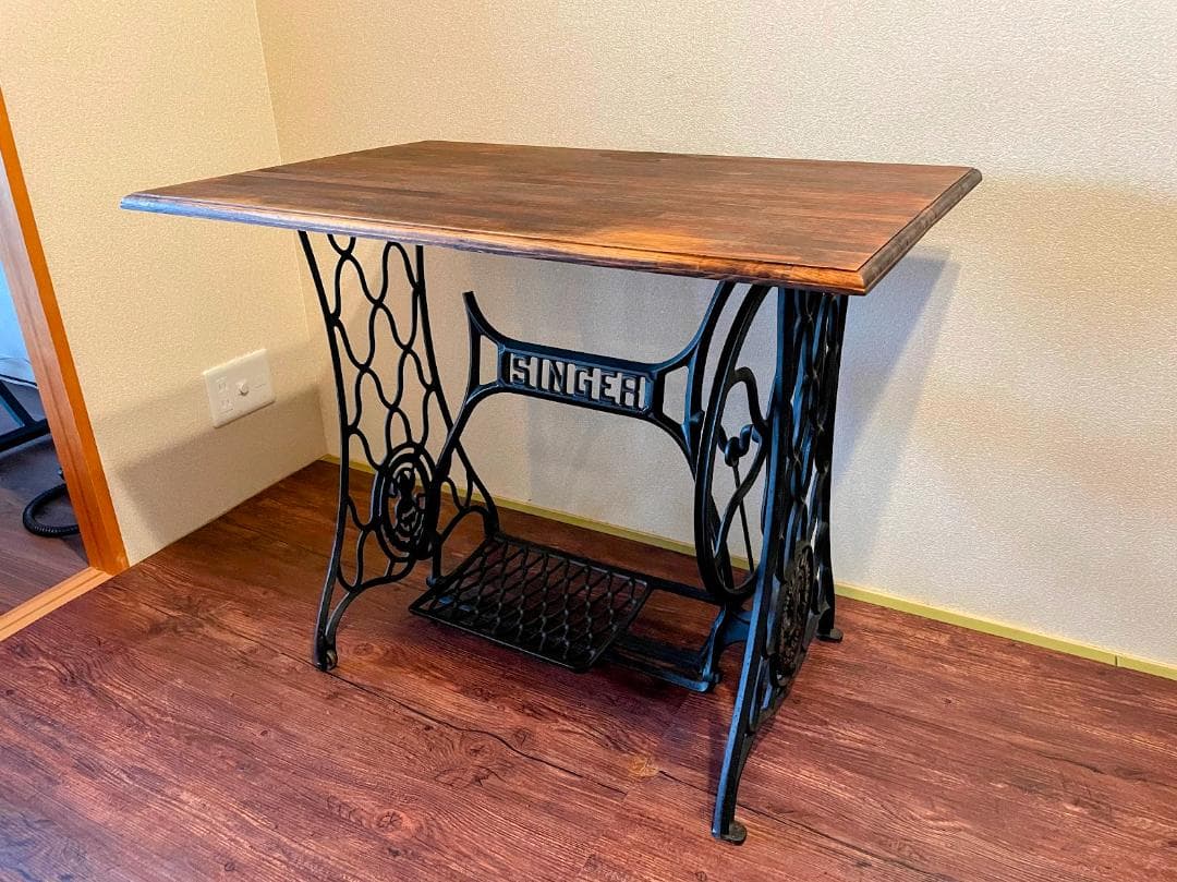 ま*め様 SINGERミシン台アンティークデスク
